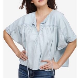 Lucky Brand Boho Cropped Peasant Shred Button Front Chambray Shirt Women's Top
